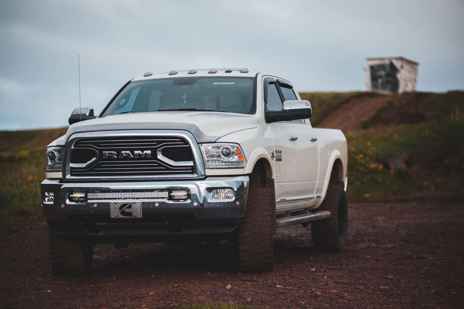 Heavy-duty pickup truck used for hotshot hauling